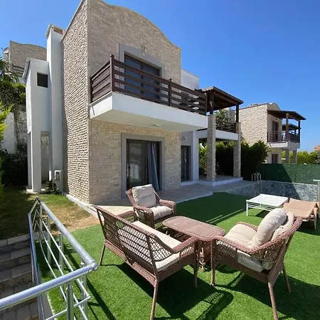 Villa Sleeps 6, Luxury With A Private Pool - Awz 303 Muğla